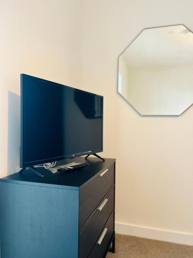 Fully Equipped One Bedroom Apartment Near Old Trafford Stadium! Manchester Exterior photo