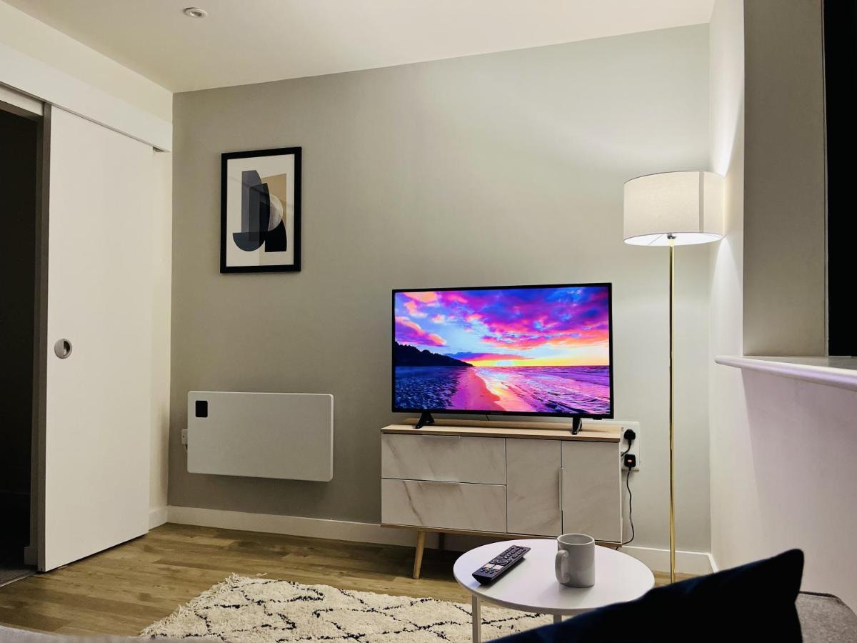 Fully Equipped One Bedroom Apartment Near Old Trafford Stadium! Manchester Exterior photo