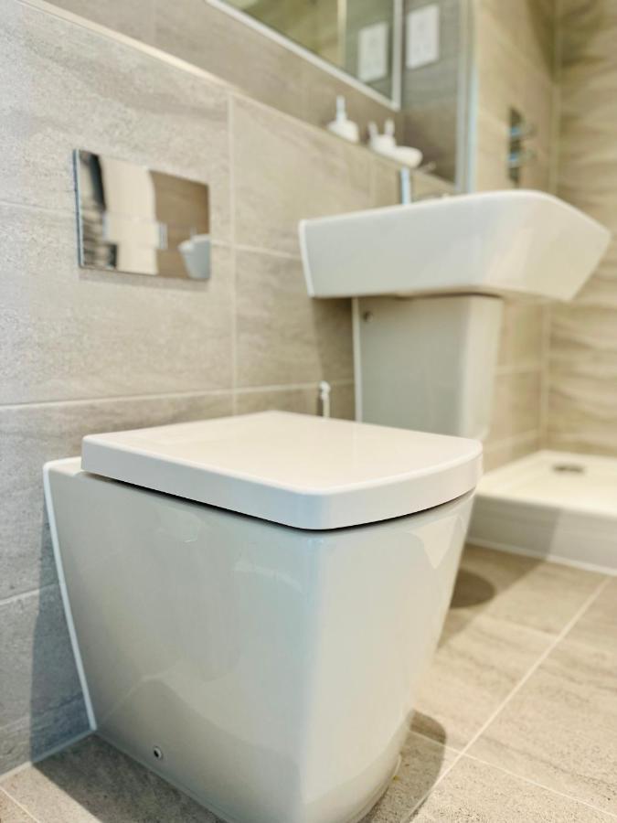 Fully Equipped One Bedroom Apartment Near Old Trafford Stadium! Manchester Exterior photo